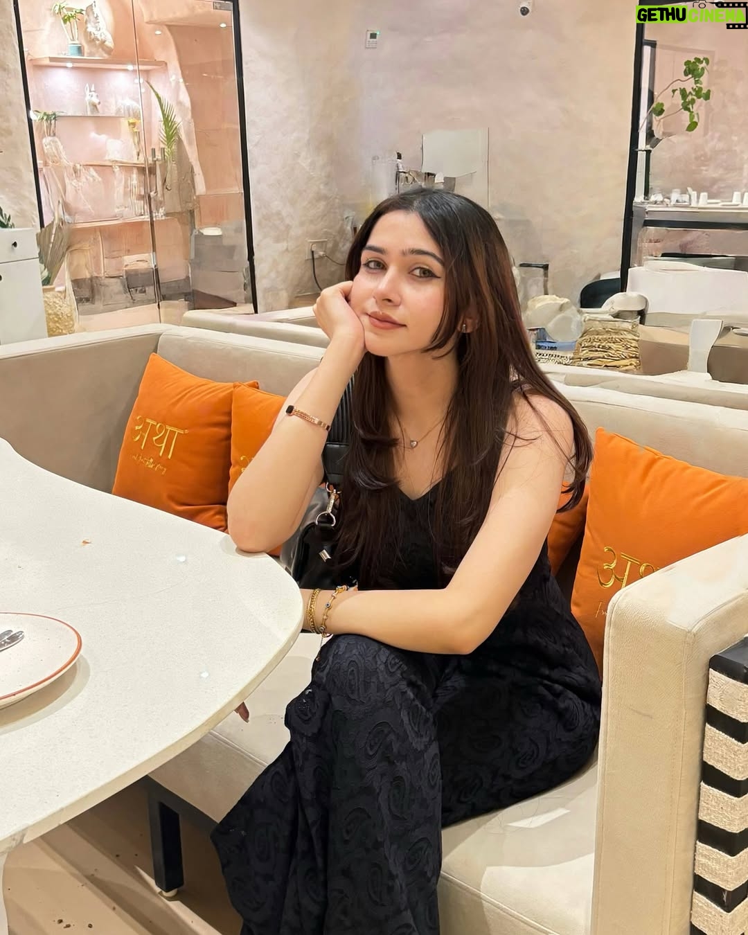 whos himaa - 25.7K Likes - Grateful, blessed and 23👼🏻❤️
