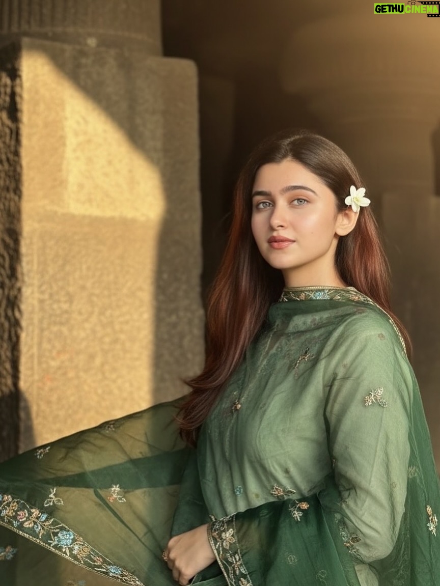 whos himaa - 325.1K Likes - Deewaniyat🕊️💫
Ai geminiii !!! Now i have to try all these looks in real life too<3