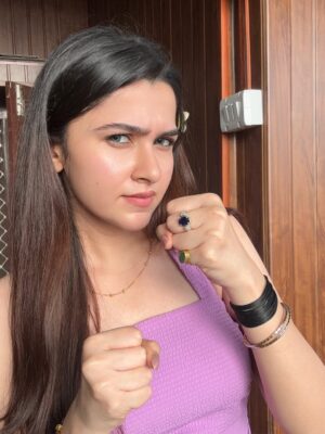 whos himaa Instagram - वो दुनिया भी था तू वो लम्हा भी था तू🌸🕊️