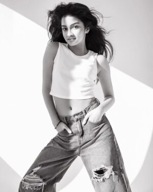 Aadupedia Instagram - if anything, i’m everything 📸
shot by - @jeaniestehrphoto
makeup & hair - @el__debratto
styled by - @iamashimaarora
-:-
#aadupedia #photoshoot #polaroid #newyork #modeling #newyorkmodel #model #modelcasting #kidmodel #childmodels #photos #usmodels #atlanta #atlantamodels #childmodeling #photooftheday #instagood #instagram