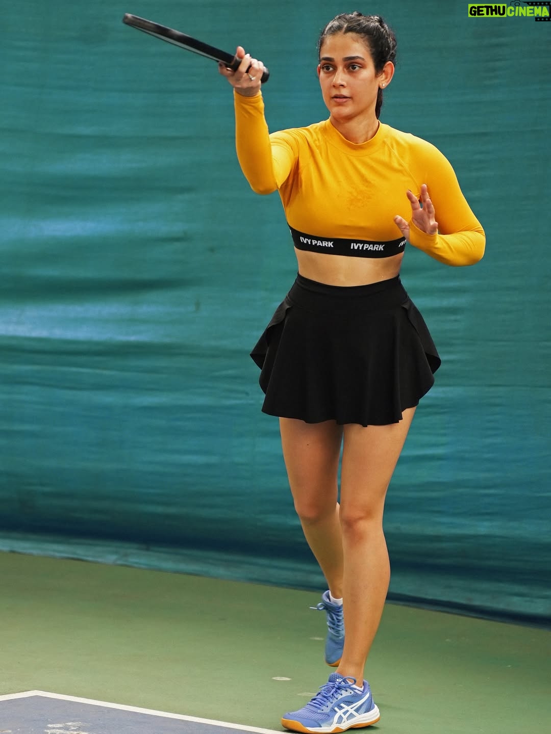 Aakanksha Singh - 27.8K Likes - Are you ready 🥎 !!

#pickleballready 

📸 @ashukla09
