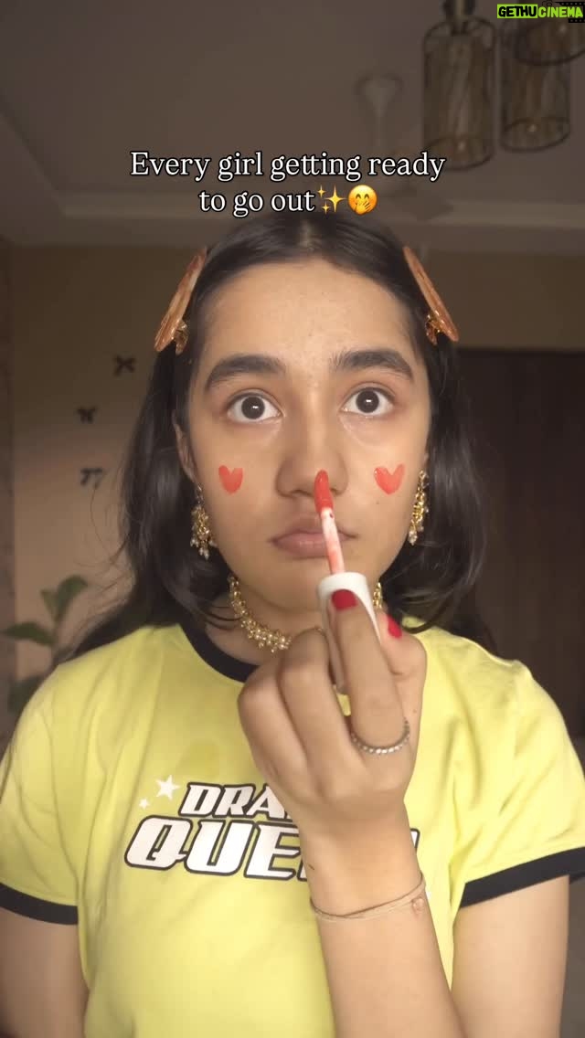 Aakriti Sharma - 76.4K Likes - A lil dramatic 🎭✨🥰🪬

#reels #aakritisharma #sunday #girls #makeup #grwm #transition