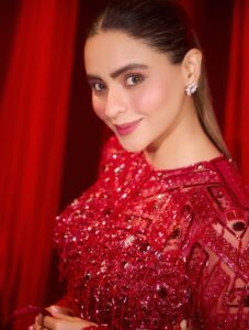 Actress Aamna Sharif HD Photos and Wallpapers October 2025