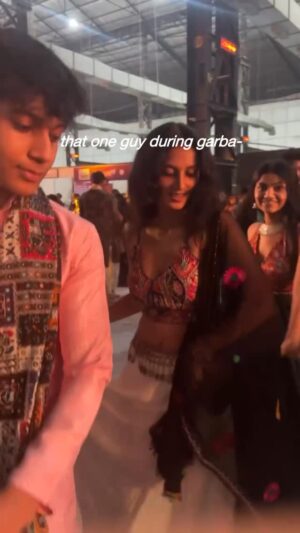 Aanchal Badola Instagram - garba ke alawa sab aata hai