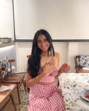 Aanchal Badola Instagram - dressed like a table cloth