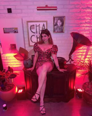 Aanchal Malhotra Instagram - WhAt iS tHiS BeHavIoUR?!?!?!?
.
.
.
.
.
.
.
.
.
.
.
.
.
.
#dubaiparty #dubainights #dubai🇦🇪 #dubailifestyle #dubailife #traveldubai #dubaifashion #traveldubai #dubaiblogger #potd #picoftheday #pictureoftheday #beauty #partyfashion #fashioninspo #dubaiinstagram