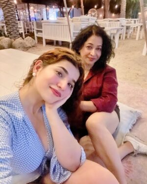Aanchal Malhotra Instagram - Swipe till end to watch a cat say hi to me!!!! NOT KIDDING 😭
.
.
.
.
.
.
.
.
#dubai🇦🇪 #dubai #dubaiblogger #fashionblogger #fashionupdate #beauty #postoftheday #potd #ootn #allwhite #aesthetics #dubailife #dubainight #dubainightlife #traveldubai #dubaifashion #dubaibeach #dubaibeauty #whiteoutfit #elegantstyle #elegantoutfit #beachvibes #vacation #dubaimarina