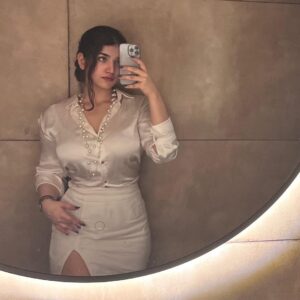 Aanchal Malhotra Instagram - You all made me post this picture at 12 pm on a Monday!! 🥹
.
.
.
.
.
.
.
.
.
.
.
.
.
.
.
.
.
.
.
.
.
#dubai #dubaiblogger #fashionstyle #fashionupdate #dubailifestyle #dubaibloggers #dubaifashion #beauty #potd #pictureoftheday #fashionaesthetic #aesthetic_photos #blackoutfit #elegantfashion #elegantlook