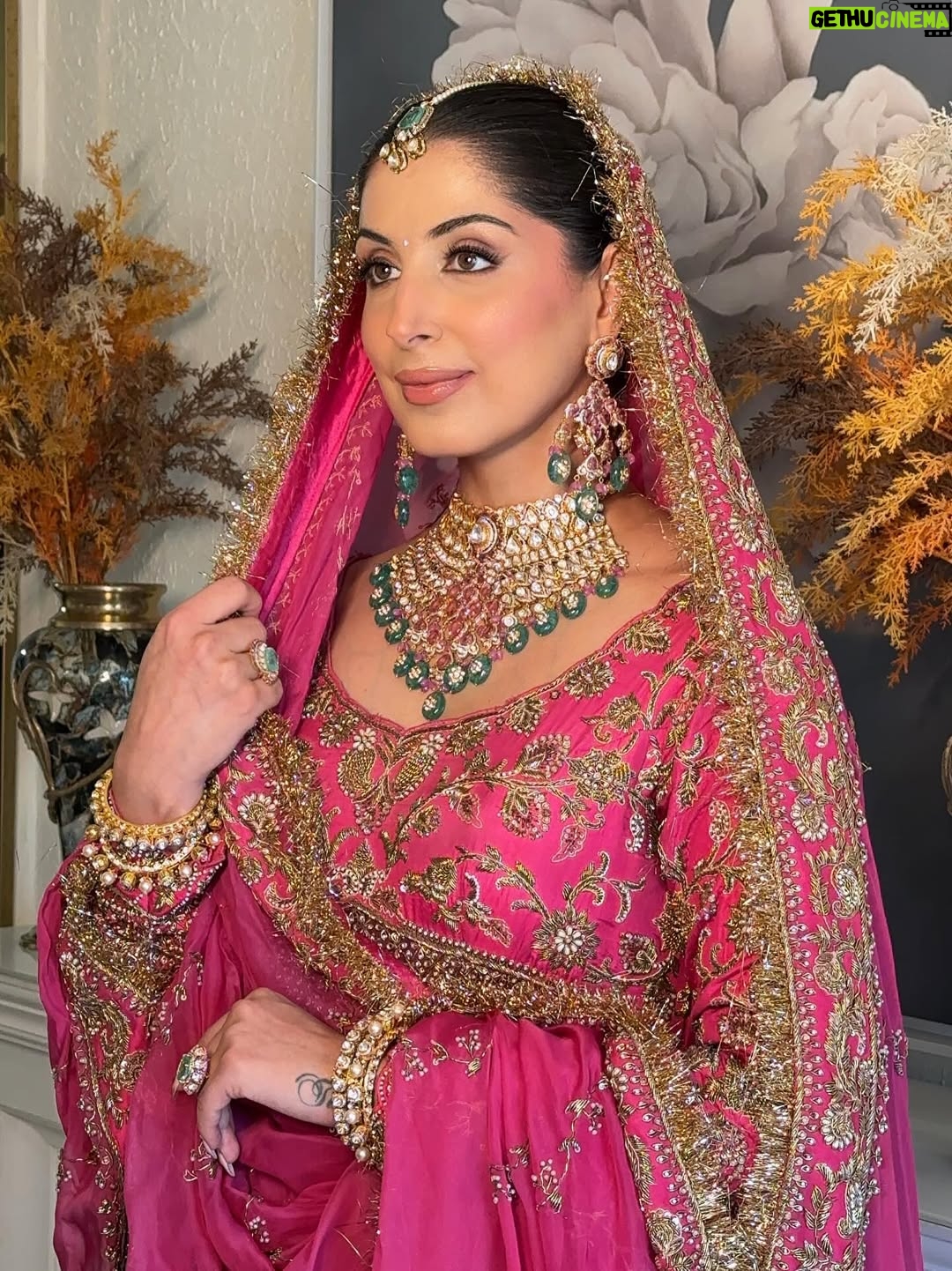 Aanchal Sawhney Mahajan - 105 Likes - Designer @kaynaatbyaanchalsawhney 
Make up @srishtiguptamakeup 
Hair @hairbykannu 
Jewellery @jewels_of_rajputaana 

WE DELIVER WORLDWIDE 

#Worldwidedelivery #worldwideshipping #worldwideshipping📦✈️ #worldwideshipping🌎 #onlineshopindo #weddingdress #shipping #shippingonline #fashion #fashiongram #fashiondesigner #designerwear #hautecouture #onlinebusinesses #london🇬🇧 #australiagram #canada🇨🇦 #shopcanada #shopusa #dubaï #dubailuxuryliving #dubaishoppingfestival #dubaishoppingonline