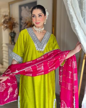 Aanchal Sawhney Mahajan Instagram - Festivities around the corner ✨💫🎉🎉

www.aanchalsawhney.com 

WE DELIVER WORLDWIDE

#Worldwidedelivery #worldwideshipping #worldwideshipping📦✈️ #worldwideshipping🌎 #onlineshopindo #weddingdress #shipping #shippingonline #fashion #fashiongram #fashiondesigner #designerwear #hautecouture #onlinebusinesses #london🇬🇧 #australiagram #canada🇨🇦 #shopcanada #shopusa #dubaï #dubailuxuryliving #dubaishoppingfestival #dubaishoppingonline
