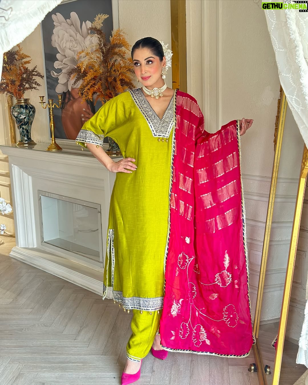 Aanchal Sawhney Mahajan - 3 Likes - Festivities around the corner ✨💫🎉🎉

www.aanchalsawhney.com 

WE DELIVER WORLDWIDE

#Worldwidedelivery #worldwideshipping #worldwideshipping📦✈️ #worldwideshipping🌎 #onlineshopindo #weddingdress #shipping #shippingonline #fashion #fashiongram #fashiondesigner #designerwear #hautecouture #onlinebusinesses #london🇬🇧 #australiagram #canada🇨🇦 #shopcanada #shopusa #dubaï #dubailuxuryliving #dubaishoppingfestival #dubaishoppingonline