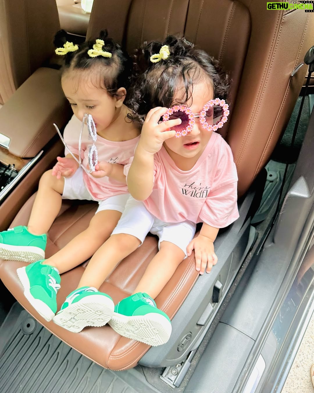 Aanchal Sawhney Mahajan - 3 Likes - My little world from family to work -work to family 🥳🎉

#designerlifestyle #designermom #twinmommy #workingmomstyle #workingmom #designerworld