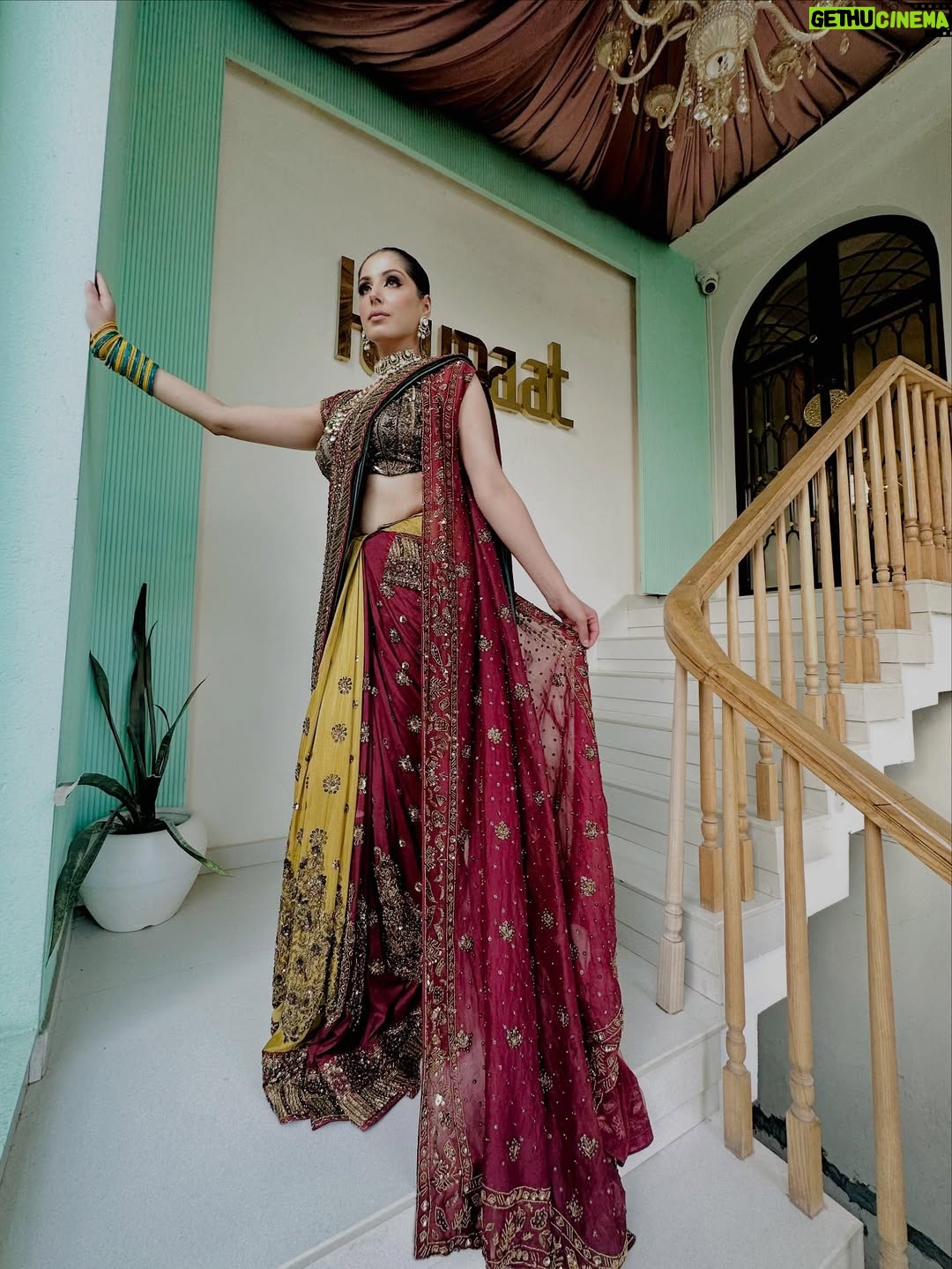 Aanchal Sawhney Mahajan - 3 Likes - THE WEDDING SOIRÉE by Aanchal Sawhney 💫

Designer & jewellery@kaynaatbyaanchalsawhney 
Make up @makeoverbyshagunchadda 
Hairstylist @hairstylist_vinod_8285 

WE DELIVER WORLDWIDE 

#Worldwidedelivery #worldwideshipping #worldwideshipping📦✈️ #worldwideshipping🌎 #onlineshopindo #weddingdress #shipping #shippingonline #fashion #fashiongram #fashiondesigner #designerwear #hautecouture #onlinebusinesses #london🇬🇧 #australiagram #canada🇨🇦 #shopcanada #shopusa #dubaï #dubailuxuryliving #dubaishoppingfestival #dubaishoppingonline