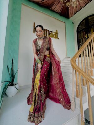 Aanchal Sawhney Mahajan Instagram - THE WEDDING SOIRÉE by Aanchal Sawhney 💫

Designer & jewellery@kaynaatbyaanchalsawhney 
Make up @makeoverbyshagunchadda 
Hairstylist @hairstylist_vinod_8285 

WE DELIVER WORLDWIDE 

#Worldwidedelivery #worldwideshipping #worldwideshipping📦✈️ #worldwideshipping🌎 #onlineshopindo #weddingdress #shipping #shippingonline #fashion #fashiongram #fashiondesigner #designerwear #hautecouture #onlinebusinesses #london🇬🇧 #australiagram #canada🇨🇦 #shopcanada #shopusa #dubaï #dubailuxuryliving #dubaishoppingfestival #dubaishoppingonline