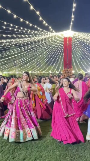 Aanchal Shah Instagram - Happy Navratri! š±šø
Nine nights, nine forms, one divine power Maa Durga. š«
May She destroy every negativity, remove every sorrow, and bless us with courage, prosperity,
and unshakable faith. šā¤ļøāØ
,
#love #khushishah #blessed #aanchalshah #faith #believe #navratri #2025 #happynavratri #outfit #festival
.
.
My outfit- @being_designer_simi
Aanchalās outfit- @hetaan_creation
Hair - @pinal_patel22