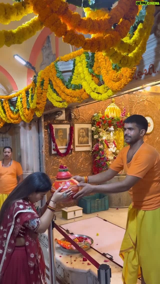 Aanchal Shah - 8.4K Likes - Wishing you and your family a joyous Navratri filled with devotion, positivity, and the divine blessings of Mataji. જય અંબે🙏🏻❤️✨