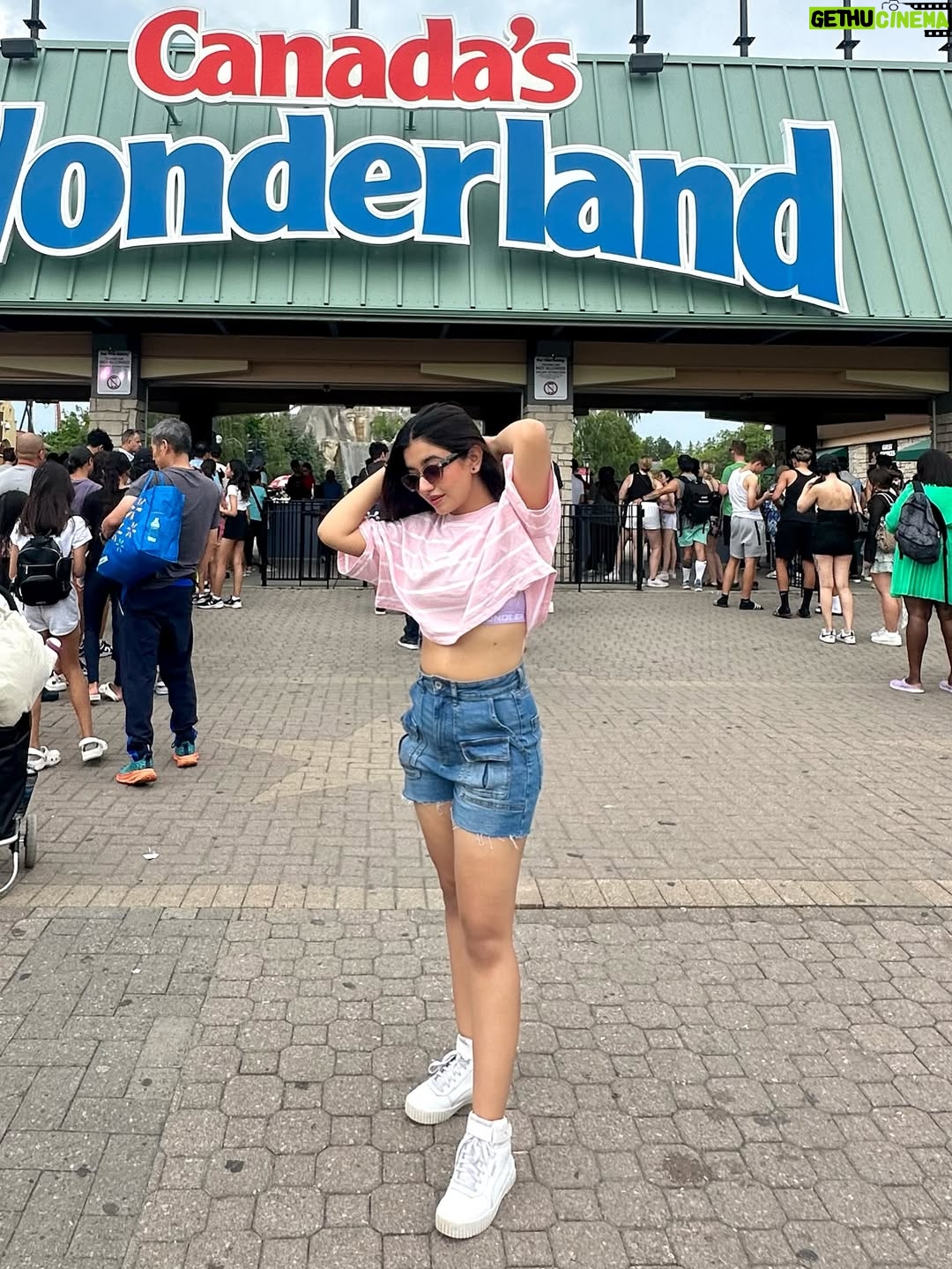Aanchal Shah - 8.4K Likes - Making memories that will last a lifetime.🎢🍁🤍

#canada #canadaswonderland #travelgram #travel #family #TravelWithA #AanchalShah