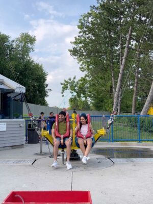 Aanchal Shah Instagram - Making memories that will last a lifetime.š¢šš¤
#canada #canadaswonderland #travelgram #travel #family #TravelWithA #AanchalShah