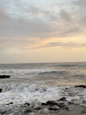 Aanchal Shah Instagram - Ocean breeze & sunset ease.šāļø