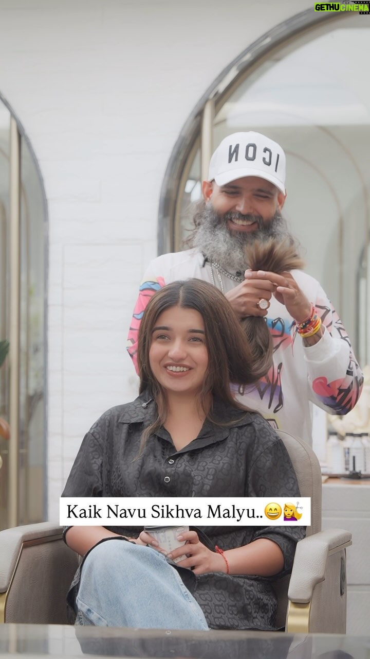 Aanchal Shah - 37.8K Likes - Kaik Navu Sikhva Malyu 😂💇‍♀️
.
.
✨ For Bookings : 00919099938886 / 00919099599582
.
.
.
#hairstyle #hairrapbyyoyo🤘🔥 #reels #haircut #hairvideos #newhair #hairtransformation #bestintown #butterflyhaircut #longhair #brownhair #ahmedabaddiaries #haircutoftheday #haircuttutorial #haircutideas #hairtrends #longhairdontcare #haircutforwomen #newhaircut #happyface #thinhair #loveisinthehair #instahair #trending #explorepage #viral #HairTrends2025
.
.
@hairrapbyyoyo 
@houseofyoyo
@aanchalshah21