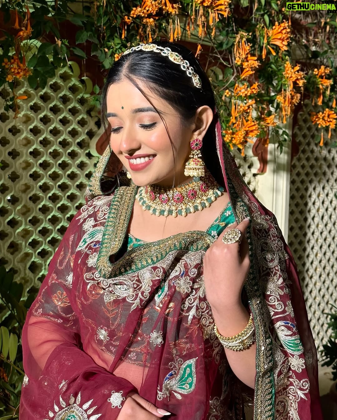 Aanchal Shah - 8.6K Likes - रे चंदा मैं थारी चाँदनी🌙🌹

Wearing @being_designer_simi
Jewellery @jewellery_by_rutzz
Clicked by @karan_gandhiii

#AanchalShah 👑