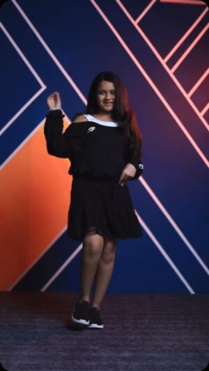 Aaradhya Chandra Instagram - Dance like no one is watching 💃
.
.
.
#childartist #trending #reelkarofeelkaro #reelitfeelit #trendyvideos #childartist #explorepage #foryoupage #dancer