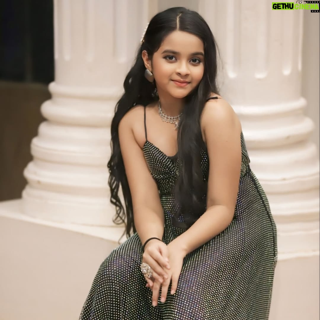 Aaradhya Chandra - 434 Likes - Channeling my inner goddess in this stunning green dress! 💚🌟 Ready to take on the world!

 #GreenWithEnvy #ChicStyle #Fashionista #RunwayDreams #GreenGlam #model #runway #kidsfashion #fashionweek 

@asdreamstudio presents @idfrunway

Founder/Organiser - @arunsreenivasanphotography
Grooming Partner - @athulsacademy
Designer - @geethusgravity_designers
Photography - @abidphotography @thecleverture

#Fashionista #RunwayDreams #GreenGlam #model #runway #kidsfashion #fashionweek