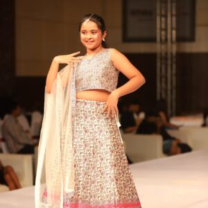 Aaradhya Chandra Instagram - Stepping onto the stage with confidence and flair, I embrace every moment in style. ššš āØ
#StagePresence #FashionForward #Confidence #fashionshow #ramp #fashionista