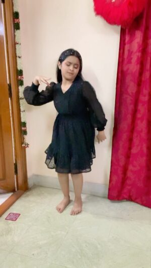 Aaradhya Chandra Instagram - 💣boom💣 🔥 

#aaradhyanchandra #childartist #straykids #kpop #instareels #kpopmusic #trending #viralreels