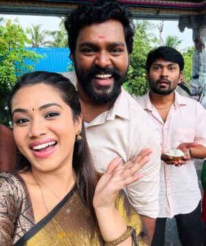 Aarthi Subash Instagram - Today’s mood 🦦 #sindhubhairavi