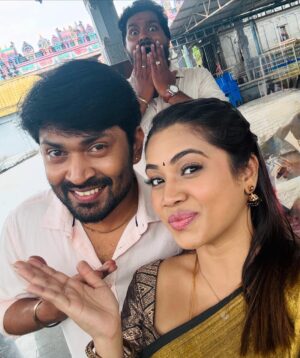 Aarthi Subash Instagram - Today’s mood 🦦 #sindhubhairavi