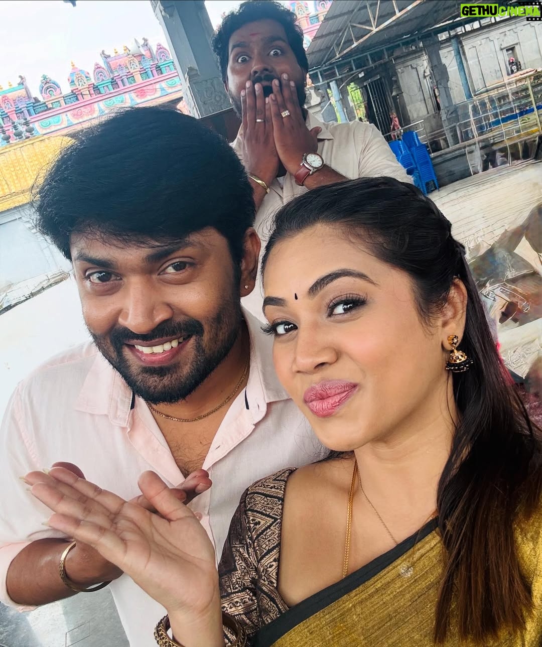 Aarthi Subash - 30.2K Likes - Today’s mood 🦦 #sindhubhairavi