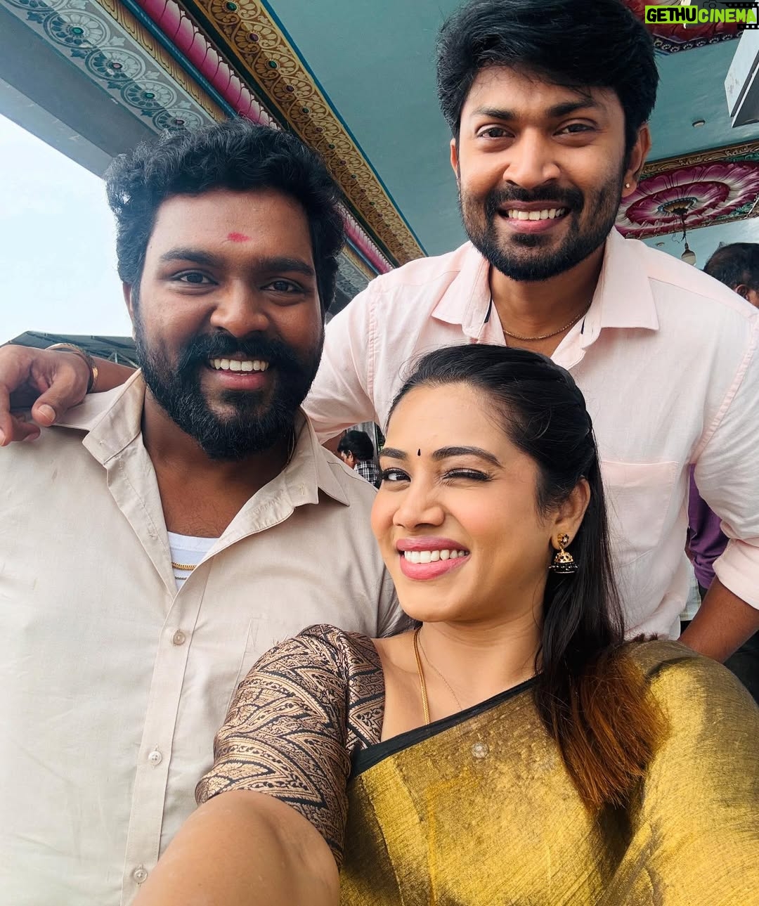 Aarthi Subash - 30.2K Likes - Today’s mood 🦦 #sindhubhairavi