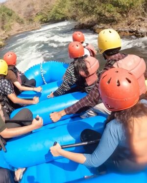 Aarti Chauhan Instagram - 🧡Great memories, endless adventures! ✨ From Jungle Safari to River Rafting, Arogya Van to the majestic Statue of Unity – Ekta Nagar has it all! #UnforgettableExperience #ektanagarvibes #soudiaries #bhaktipathbyjiya🙏🏻 #jiyadangar