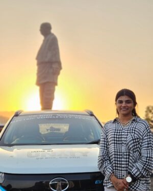 Aarti Chauhan Instagram - 🧡Great memories, endless adventures! ✨ From Jungle Safari to River Rafting, Arogya Van to the majestic Statue of Unity – Ekta Nagar has it all! #UnforgettableExperience #ektanagarvibes #soudiaries #bhaktipathbyjiya🙏🏻 #jiyadangar