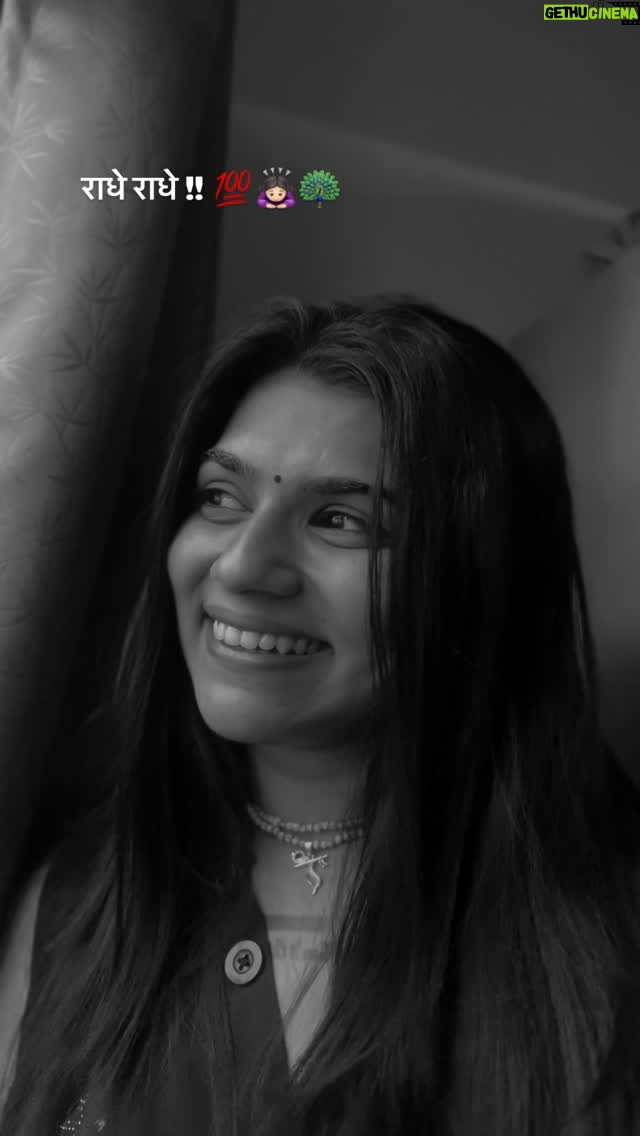 Aarti Chauhan - 2.9K Likes - इस दुनिया में आप अपनी नियत कितनी भी साफ़ रखिए पर उँगली उठाने वाले उठायेंगे ही, इल्ज़ाम लगाने वाले लगायेंगे ही पर आप सही हो और भगवान जानते है बस उतना काफ़ी है किसी को आपकी सफ़ाई देने की ज़रूरत नहीं है आप बस सही बने रहिए क्यूंकि वक्त आने पर भगवान ही सब करेंगे तो चिंता छोड़ो राधे राधे बोलो!!🤌🏻🙇🏻‍♀️🦚🥰🧿 

#bhaktipathbyjiya🙏🏻