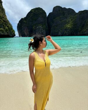 Aarushi Abrol Instagram - tropical state of mind 🏝️
#explore #travel #thailand #phiphi #vacation #beach #beachvacation #beachlifestyle #travelgram #explorepage #inspo #tropical #tropicalvacation #summer #summerfashion #outfitinspo #luxurylifestyle #trending #potd