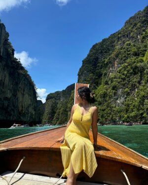 Aarushi Abrol Instagram - tropical state of mind 🏝️
#explore #travel #thailand #phiphi #vacation #beach #beachvacation #beachlifestyle #travelgram #explorepage #inspo #tropical #tropicalvacation #summer #summerfashion #outfitinspo #luxurylifestyle #trending #potd