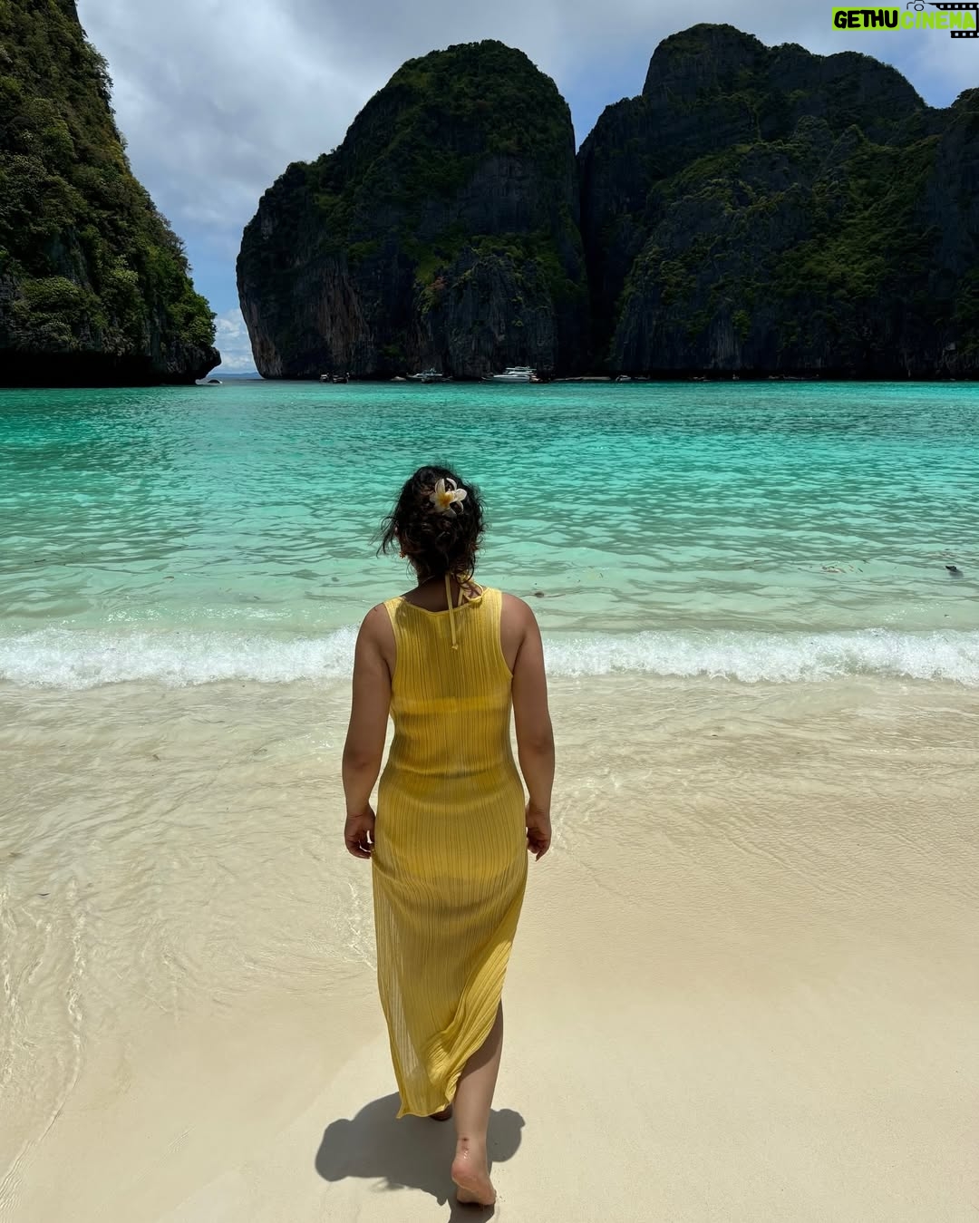 Aarushi Abrol - 2.8K Likes - tropical state of mind 🏝️

#explore #travel #thailand #phiphi #vacation #beach #beachvacation #beachlifestyle #travelgram #explorepage #inspo #tropical #tropicalvacation #summer #summerfashion #outfitinspo #luxurylifestyle #trending #potd