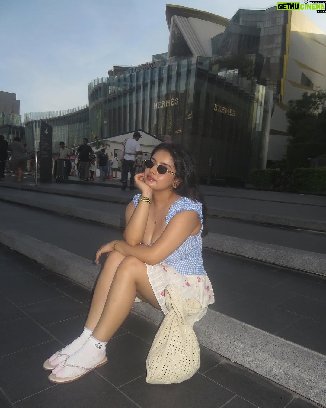 Aarushi Abrol - 2.6K Likes - This song irl 🍨

#explore #explorpage #outfitinspo #gingham #trends #fashion #inspo #bangkok #trendingoutfits #potd #fyp #ootd #outfitoftoday #styling #fashioninspo