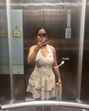 Aarushi Abrol Instagram - Recent Outfits & their Details 🍒
Comment or share this post w me for links ✨
#explore #ootd #outfits #whatiwore #mirrorselfies #outfitinspo #outfitideas #recentoutfits #fashion #summerfashion #fashionideas #styling #styleblogger #spring #inspo #potd #fyp
