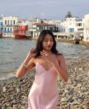 Aarushi Chib Instagram - Letting the tide wash away everything I no longer need🌊
