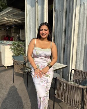 Aarushi Mehta Instagram - I’m the topic & the top pick 💕🎀🌸🌷💖

.
.
.
#newpost #fyp #foryoupage #discover #trending #viral #ootd #outfit #outfitinspo #outfitoftheday #pink #floral #instagram #fitcheck