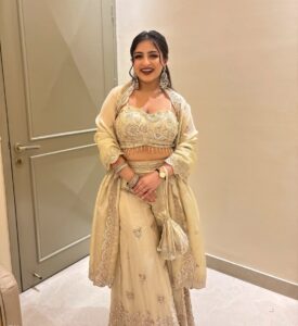Actress Aarushi Mehta HD Photos and Wallpapers August 2025