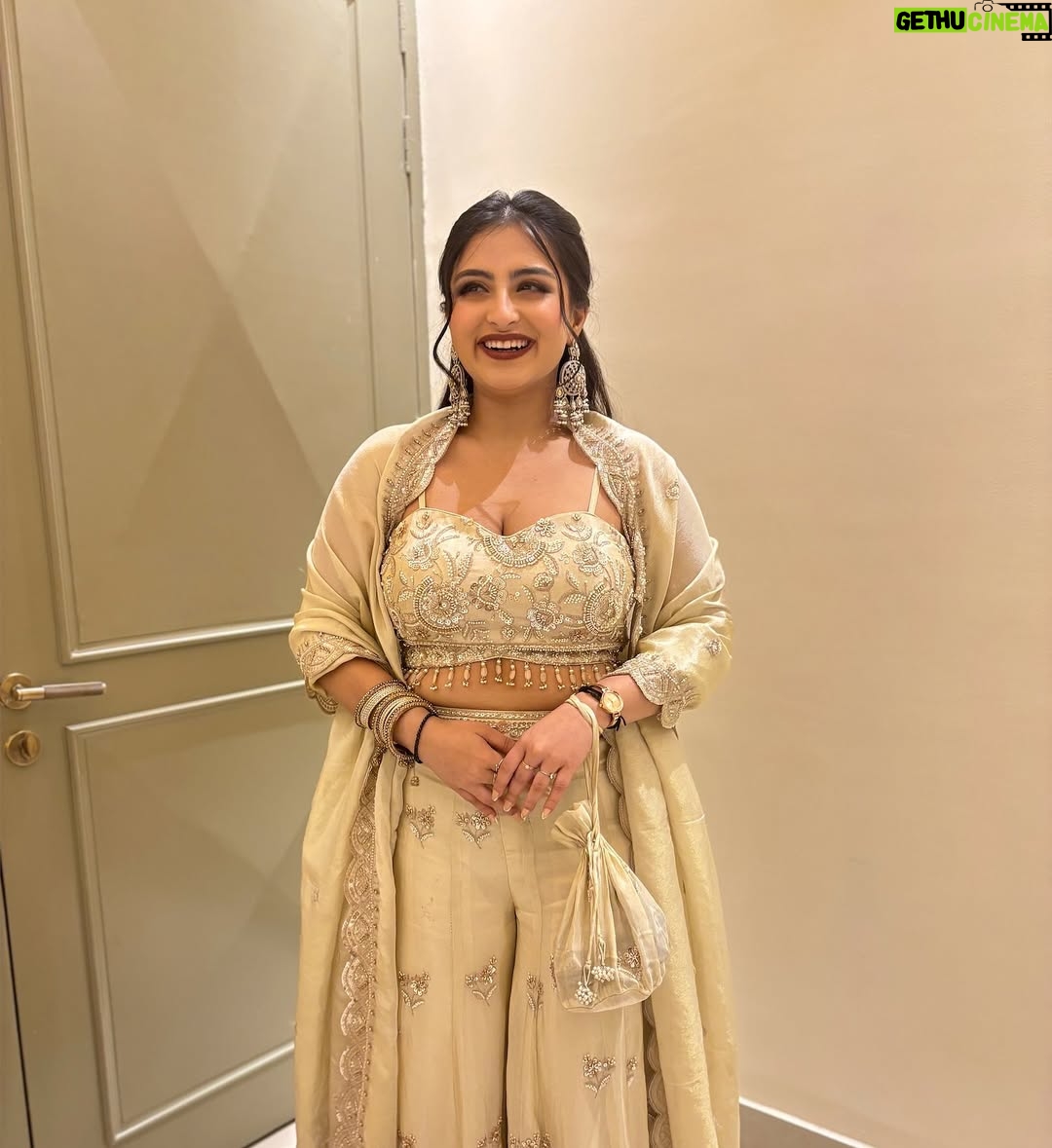 Aarushi Mehta - 326 Likes - Bano ki saheli✨🥰🌺

.
.
.
#newpost #viral #discover #trending #fyp #foryoupage #instagram #wedding #engagement #ootd #outfits #indianoutfit #indianoutfitinspo #outfitinspo #fitcheck #weddingoutfits