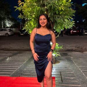 Aarushi Mehta Instagram - Wallpaper material🥰✨

.
.
.
#newpost #fyp #trending #discover #ootn #outfitofthenight #outfitinspiration #outfitinspo #outfit #dress #dresses #instagram