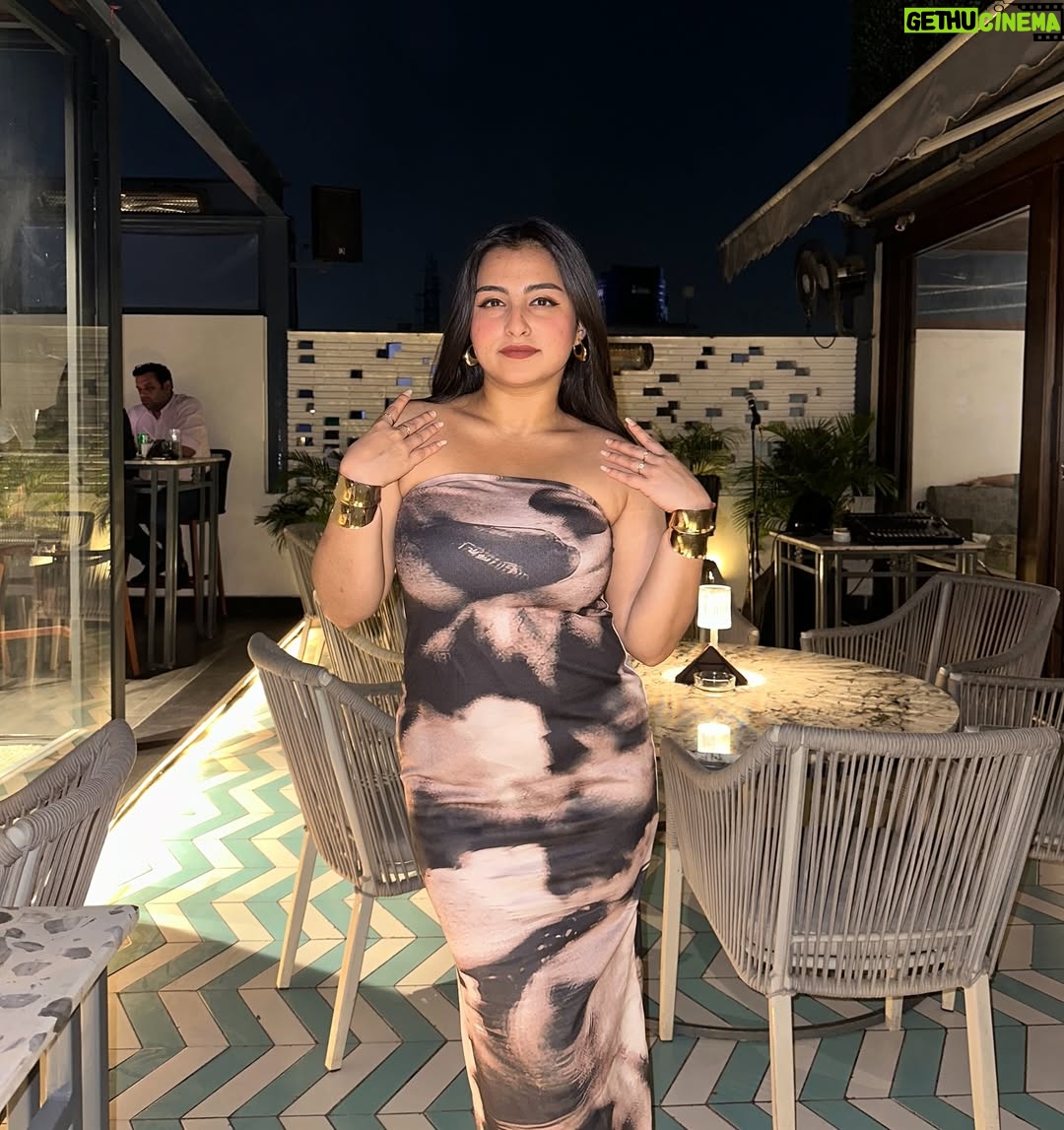 Aarushi Mehta - 412 Likes - Definitely a vibe you can’t handle🌶️

.
.
.
#ootn #outfits #outfitofthenight #outfitinspiration #outfitinspo #date #datenight #fyp