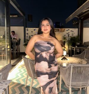 Aarushi Mehta Instagram - Definitely a vibe you can’t handle🌶️

.
.
.
#ootn #outfits #outfitofthenight #outfitinspiration #outfitinspo #date #datenight #fyp