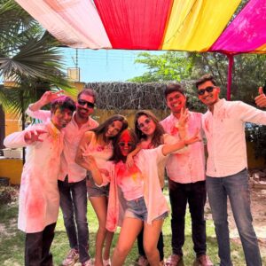 Aarushi Mehta Instagram - Had my “Balam Pichkari” moment🩷🩵🧡💜💛💚💙❤️

.
.
.
#newpost #fyp #foryoupage #holi