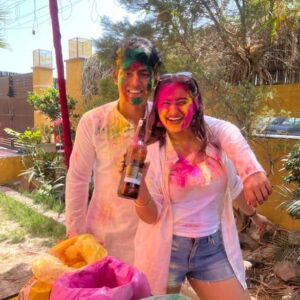 Aarushi Mehta Instagram - Had my “Balam Pichkari” moment🩷🩵🧡💜💛💚💙❤️

.
.
.
#newpost #fyp #foryoupage #holi